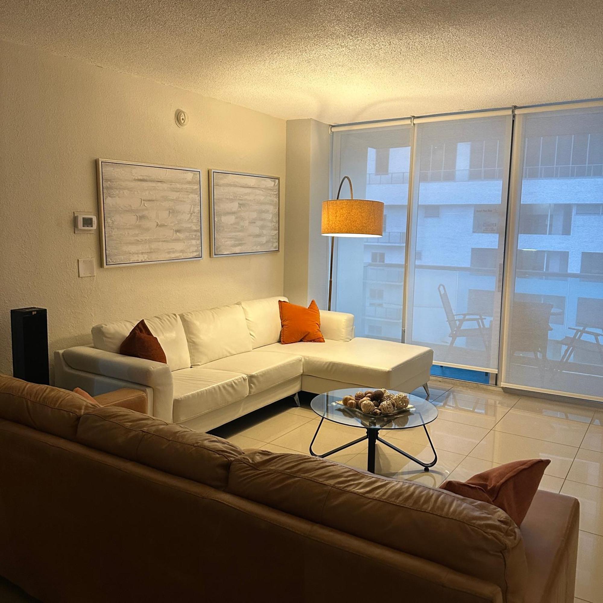 Hollywood Apartment By The Sea Екстериор снимка